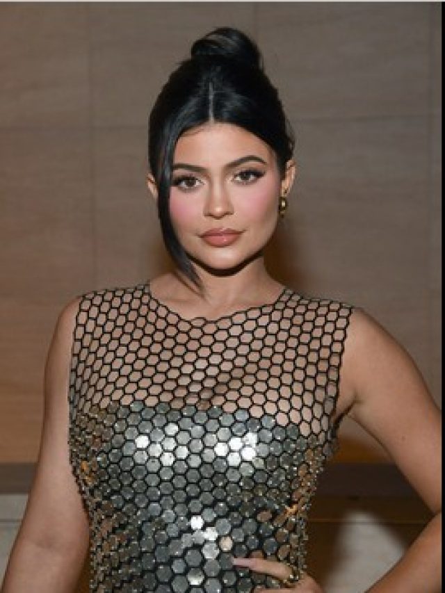 Kylie Jenner Net Worth, Age, Husband, Siblings & Biography